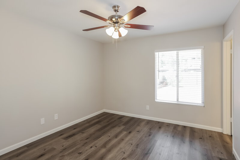 1,820/Mo, 8144 N 32nd Ave Phoenix, AZ 85051 Main Bedroom View