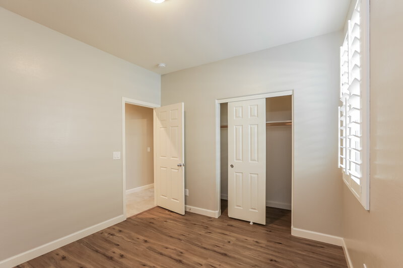 2,145/Mo, 7325 W Magnolia St Phoenix, AZ 85043 Bedroom View
