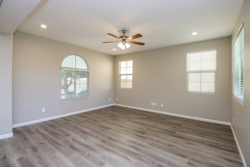 2,450/Mo, 1044 S Nancy Ln Gilbert, AZ 85296 Living Room View
