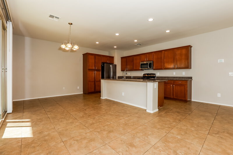 2,315/Mo, 21079 E Creekside Dr Queen Creek, AZ 85142 Dining Room View