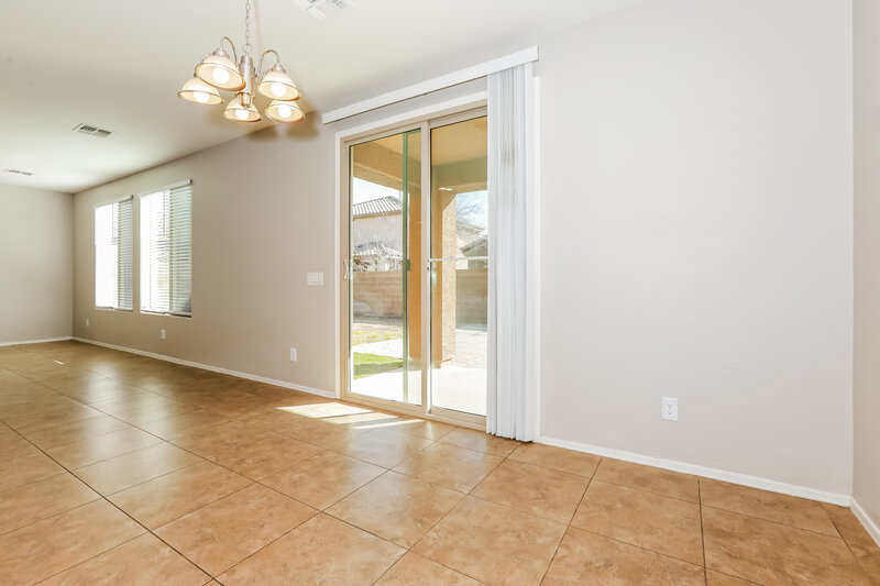 2,315/Mo, 21079 E Creekside Dr Queen Creek, AZ 85142 Dining Room View 2