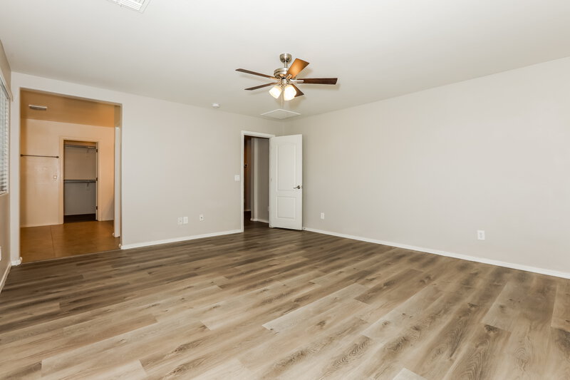 2,315/Mo, 21079 E Creekside Dr Queen Creek, AZ 85142 Main Bedroom View 2