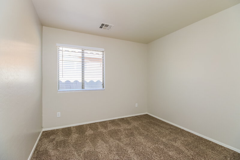 1,565/Mo, 18651 N Madison Road Maricopa, AZ 85139 Bedroom View 2