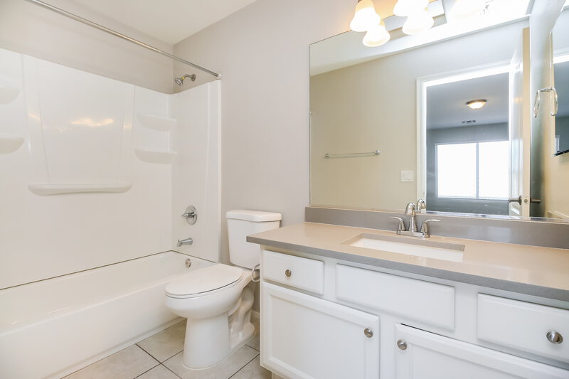 2,235/Mo, 11559 W Buchanan St Avondale, AZ 85323 Bathroom View