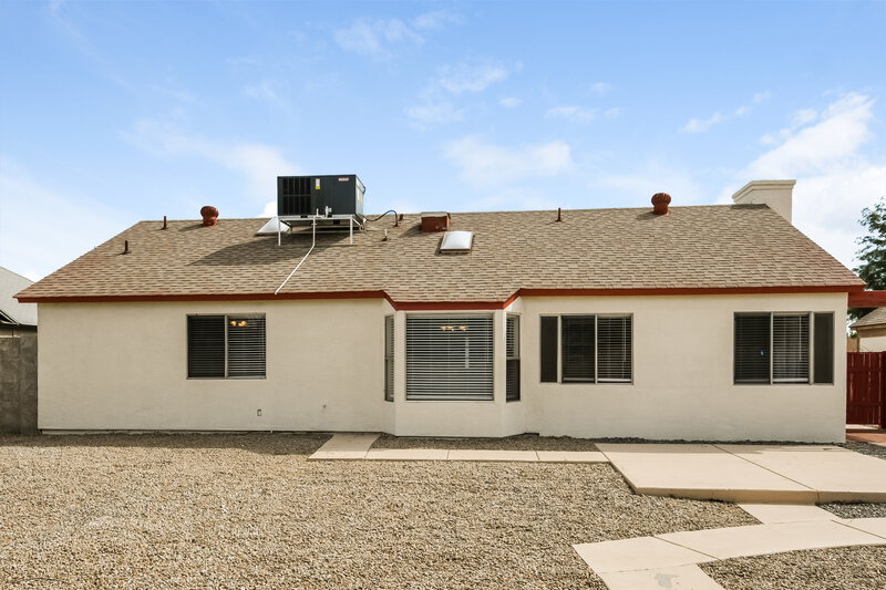 2,025/Mo, 20610 N 6th Dr Phoenix, AZ 85027 Rear View