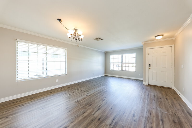 2,055/Mo, 18030 N 89th Dr Peoria, AZ 85382 Dining Room View