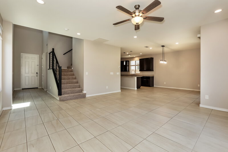 2,360/Mo, 9546 E Thornbush Ave Mesa, AZ 85212 Living Room View 2