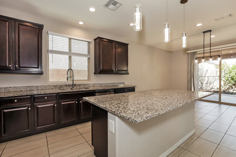 2,360/Mo, 9546 E Thornbush Ave Mesa, AZ 85212 Kitchen View 3