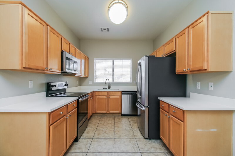 2,190/Mo, 9244 E Madero Ave Mesa, AZ 85209 Kitchen View