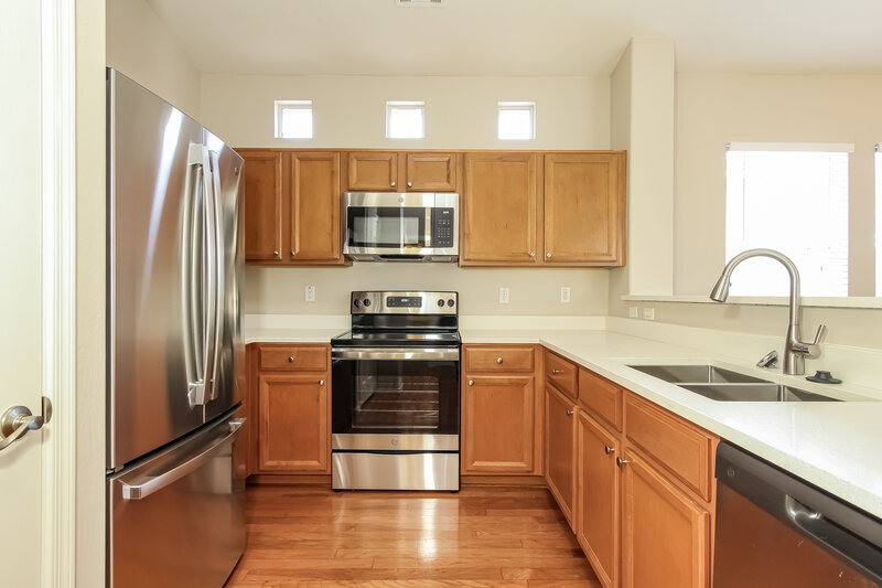 1,765/Mo, 34824 N 30th Ave Phoenix, AZ 85086 Kitchen View