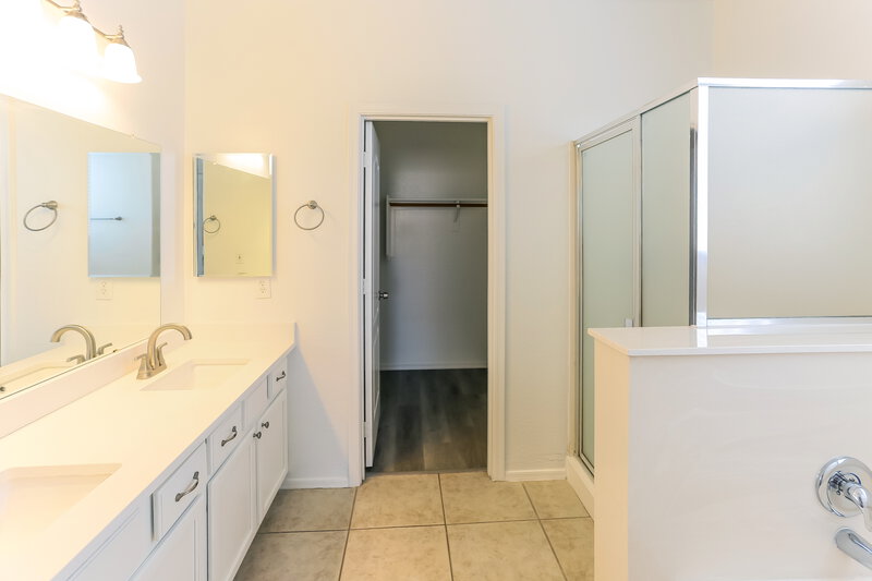 3,710/Mo, 3374 E Santa Fe Ln Gilbert, AZ 85297 Main Bathroom View