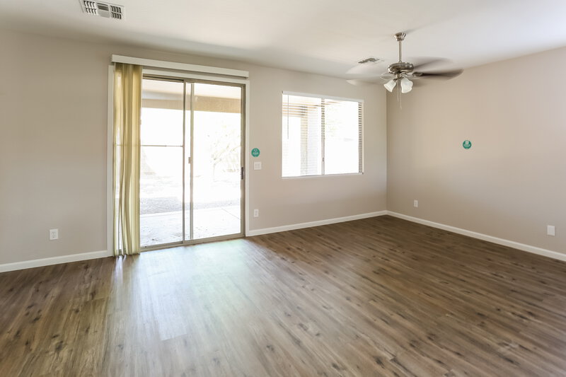 2,085/Mo, 10314 W Pioneer St Tolleson, AZ 85353 Living Room View