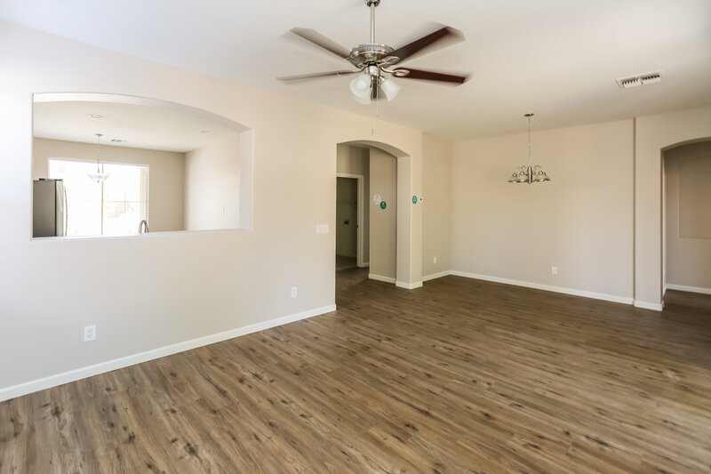 2,085/Mo, 10314 W Pioneer St Tolleson, AZ 85353 Living Room View 3