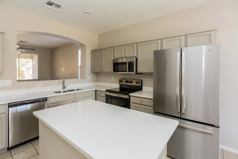2,085/Mo, 10314 W Pioneer St Tolleson, AZ 85353 Kitchen View 3
