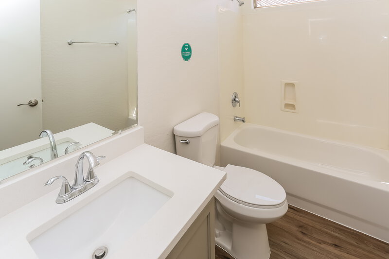 2,085/Mo, 10314 W Pioneer St Tolleson, AZ 85353 Bathroom View