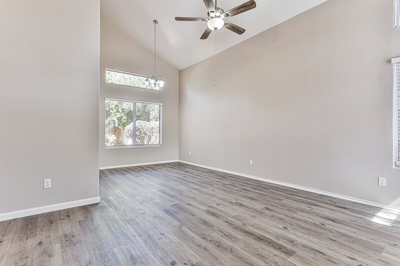 2,505/Mo, 5172 W Kesler Ln Chandler, AZ 85226 Living Room View