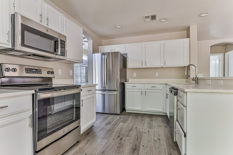 2,505/Mo, 5172 W Kesler Ln Chandler, AZ 85226 Kitchen View