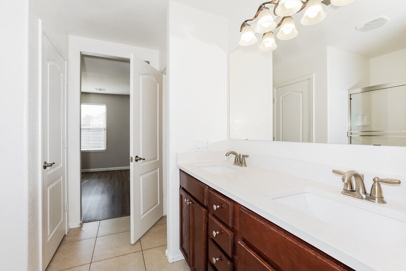 1,965/Mo, 4545 E Longhorn Street San Tan Valley, AZ 85140 Main Bathroom View 2