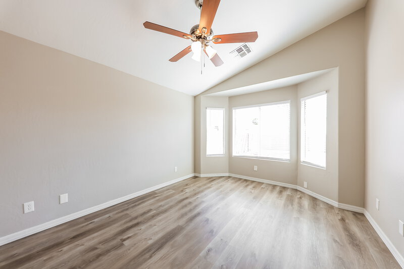 2,340/Mo, 8413 W Bluefield Ave Peoria, AZ 85382 Main Bedroom View