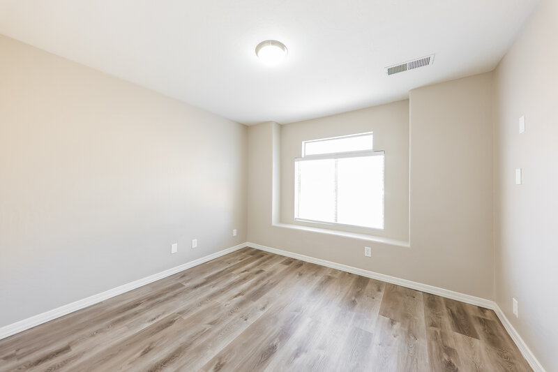 2,340/Mo, 8413 W Bluefield Ave Peoria, AZ 85382 Bedroom View