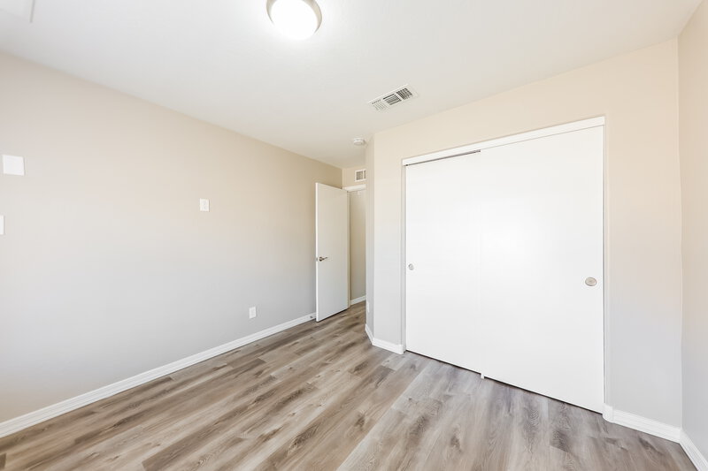 2,340/Mo, 8413 W Bluefield Ave Peoria, AZ 85382 Bedroom View 2