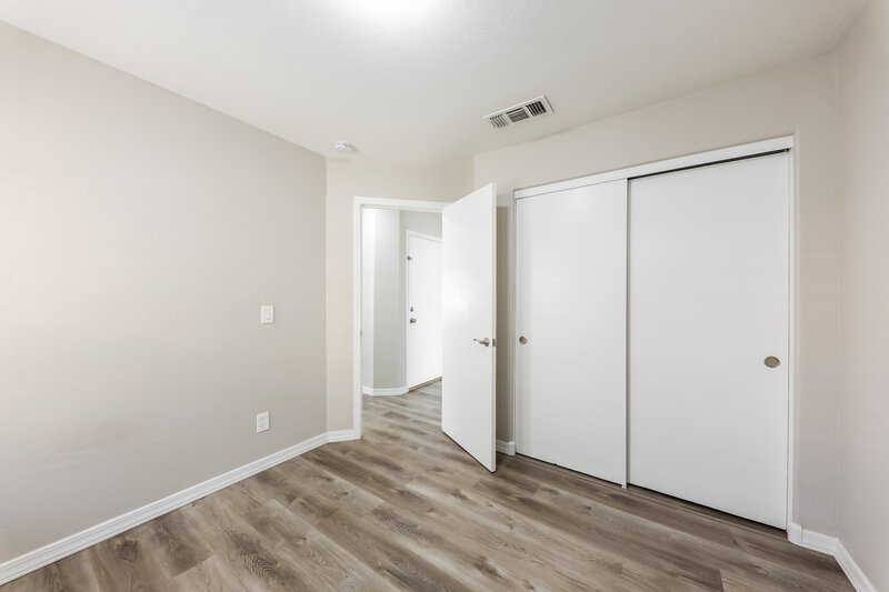 2,340/Mo, 8413 W Bluefield Ave Peoria, AZ 85382 Bedroom View 4