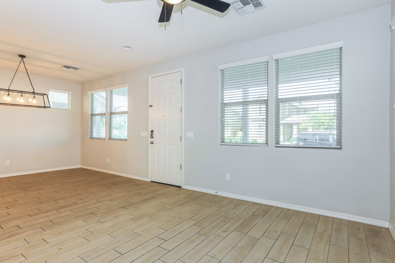 2,315/Mo, 3710 E Robert St Gilbert, AZ 85295 Living Room View