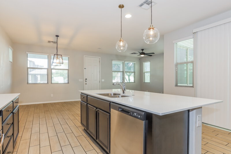2,315/Mo, 3710 E Robert St Gilbert, AZ 85295 Kitchen View