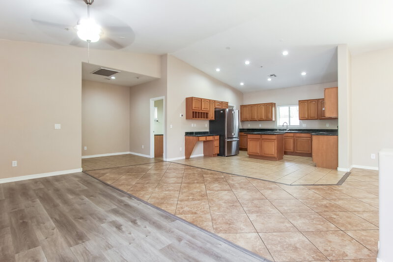 2,695/Mo, 1841 E Hartford Ave Phoenix, AZ 85022 Misc View 3