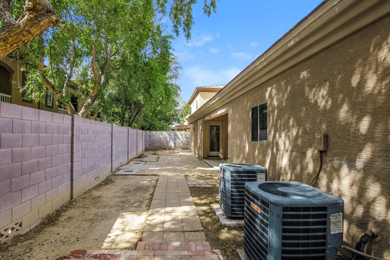 2,695/Mo, 1841 E Hartford Ave Phoenix, AZ 85022 Misc View 13