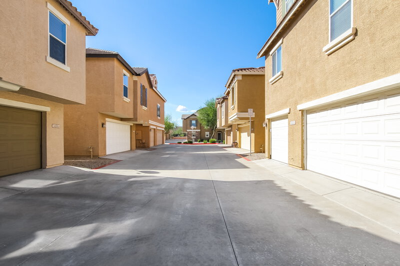 2,055/Mo, 34632 N 30th Ave Phoenix, AZ 85086 Rear View