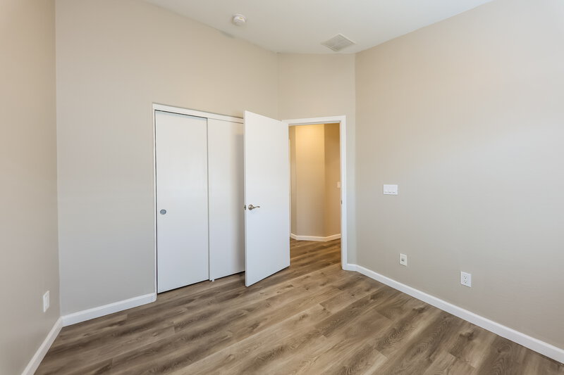 1,980/Mo, 10016 W Gross Ave Tolleson, AZ 85353 Bedroom View 4