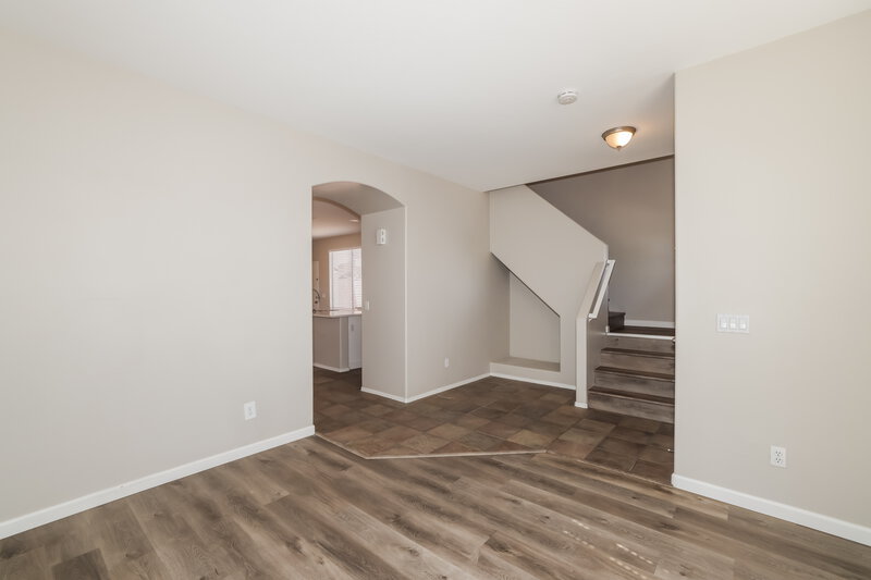 2,130/Mo, 2520 W Old Paint Trl Phoenix, AZ 85086 Living Room View 2