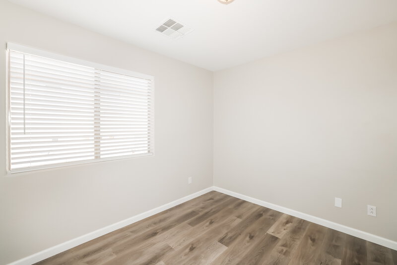 2,130/Mo, 2520 W Old Paint Trl Phoenix, AZ 85086 Bedroom View 2