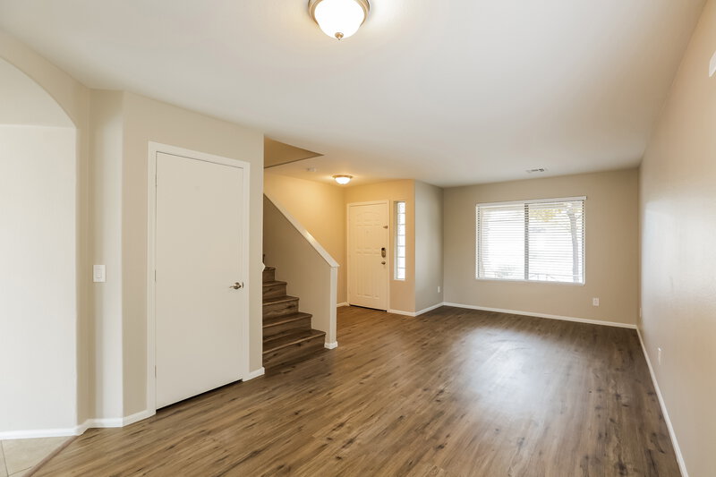 2,455/Mo, 4943 W Ardmore Rd Laveen, AZ 85339 Living Room View 2