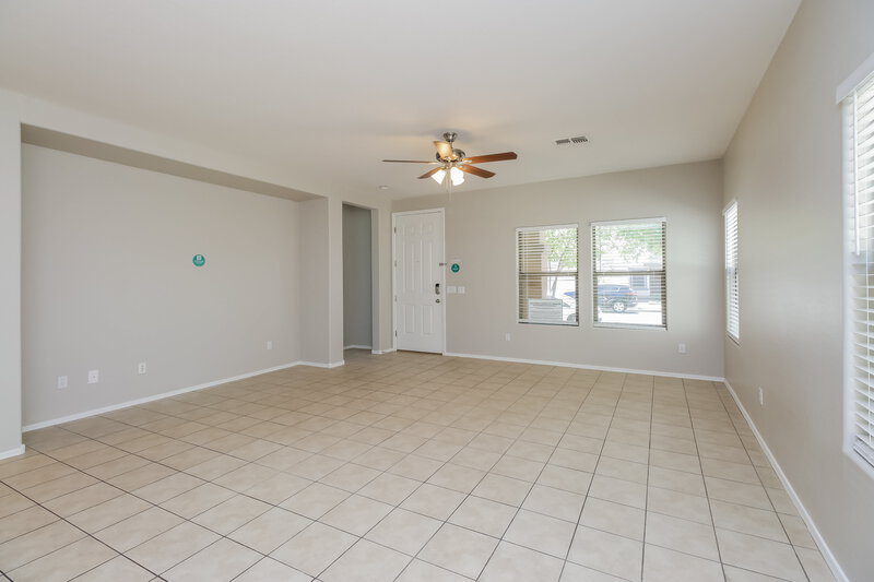 2,770/Mo, 3829 E Kent Ave Gilbert, AZ 85296 Living Room View