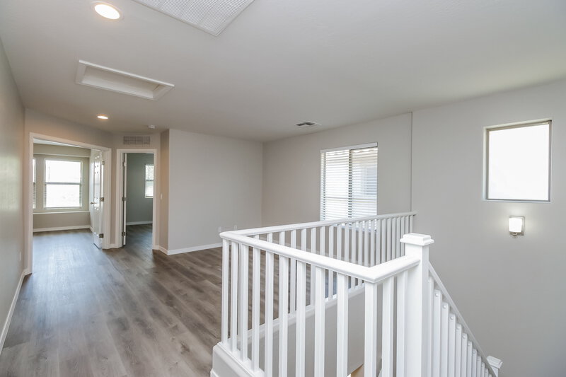 2,770/Mo, 3829 E Kent Ave Gilbert, AZ 85296 Loft View