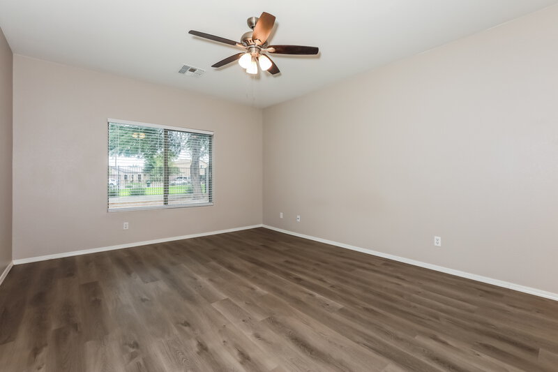 1,670/Mo, 1715 E Renegade Trl San Tan Valley, AZ 85143 Main Bedroom View