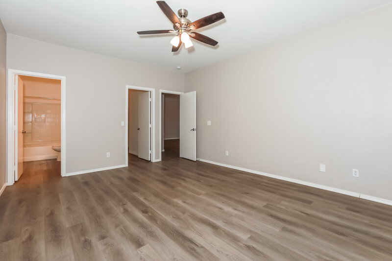 1,670/Mo, 1715 E Renegade Trl San Tan Valley, AZ 85143 Main Bedroom View 2