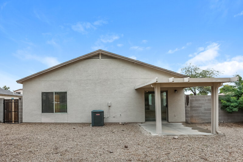 1,670/Mo, 1715 E Renegade Trl San Tan Valley, AZ 85143 Rear View