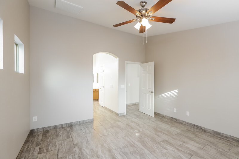 2,625/Mo, 5112 W galena Cir Laveen, AZ 85339 Main Bedroom View 2