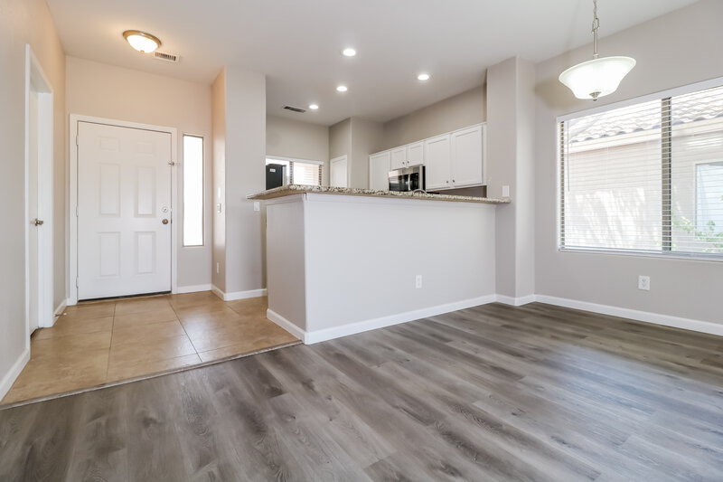 1,870/Mo, 1109 S 4th Ave Avondale, AZ 85323 Kitchen View 3