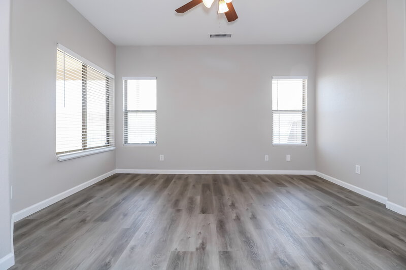 1,870/Mo, 1109 S 4th Ave Avondale, AZ 85323 Main Bedroom View