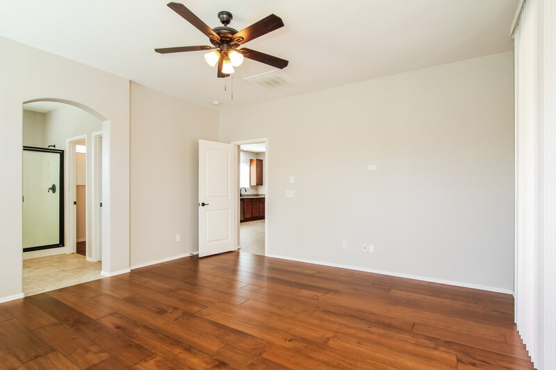 2,195/Mo, 21899 S 215Th St Queen Creek, AZ 85142 Main Bedroom View 2