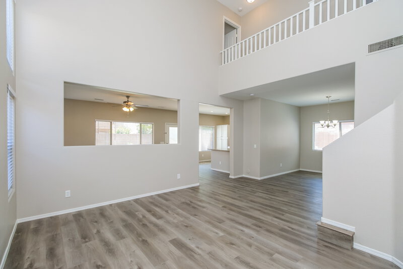 2,530/Mo, 4005 E Ironhorse Road Gilbert, AZ 85297 Living Room View 2
