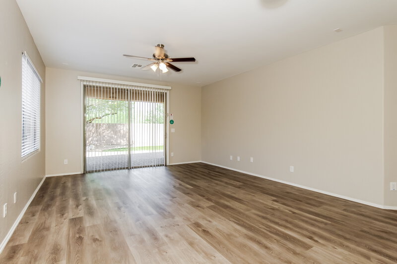 2,195/Mo, 40279 N La Cantera Dr Anthem, AZ 85086 Living Room View 2