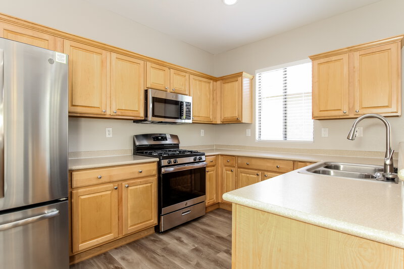 2,195/Mo, 40279 N La Cantera Dr Anthem, AZ 85086 Kitchen View