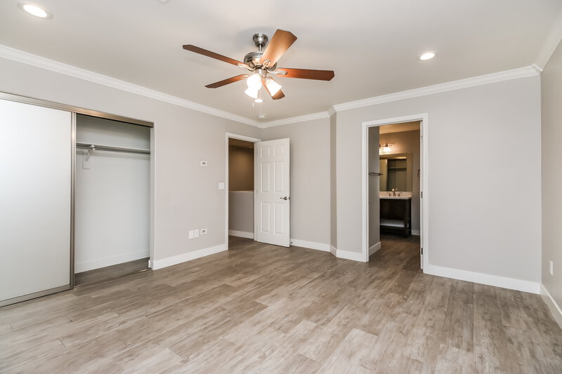 2,645/Mo, 21837 N 40Th Pl Phoenix, AZ 85050 Main Bedroom View 2