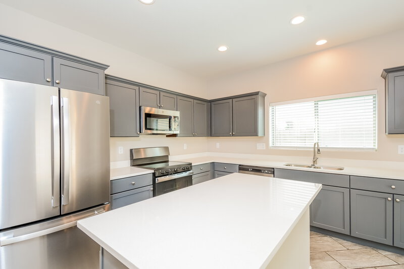 2,685/Mo, 17110 N 184th Dr Surprise, AZ 85374 Kitchen View