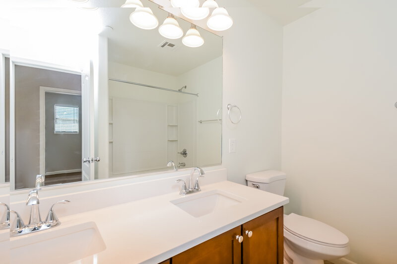 2,685/Mo, 17110 N 184th Dr Surprise, AZ 85374 Main Bathroom View 2